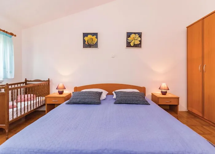 Stunning Home In Pula
