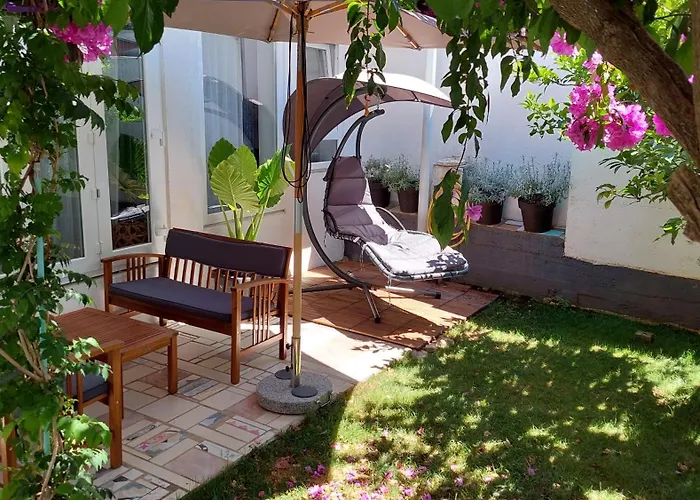 Holiday Home Zora - Family Vacation House Near Protected Area Of The Nature Park Kamenjak, With Green Yard, Wifi, Air-Con